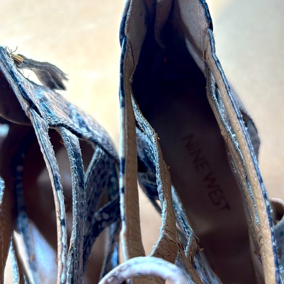 Snakeskin Nine West lace-up high heels (size 8M) - Picture 4 of 5